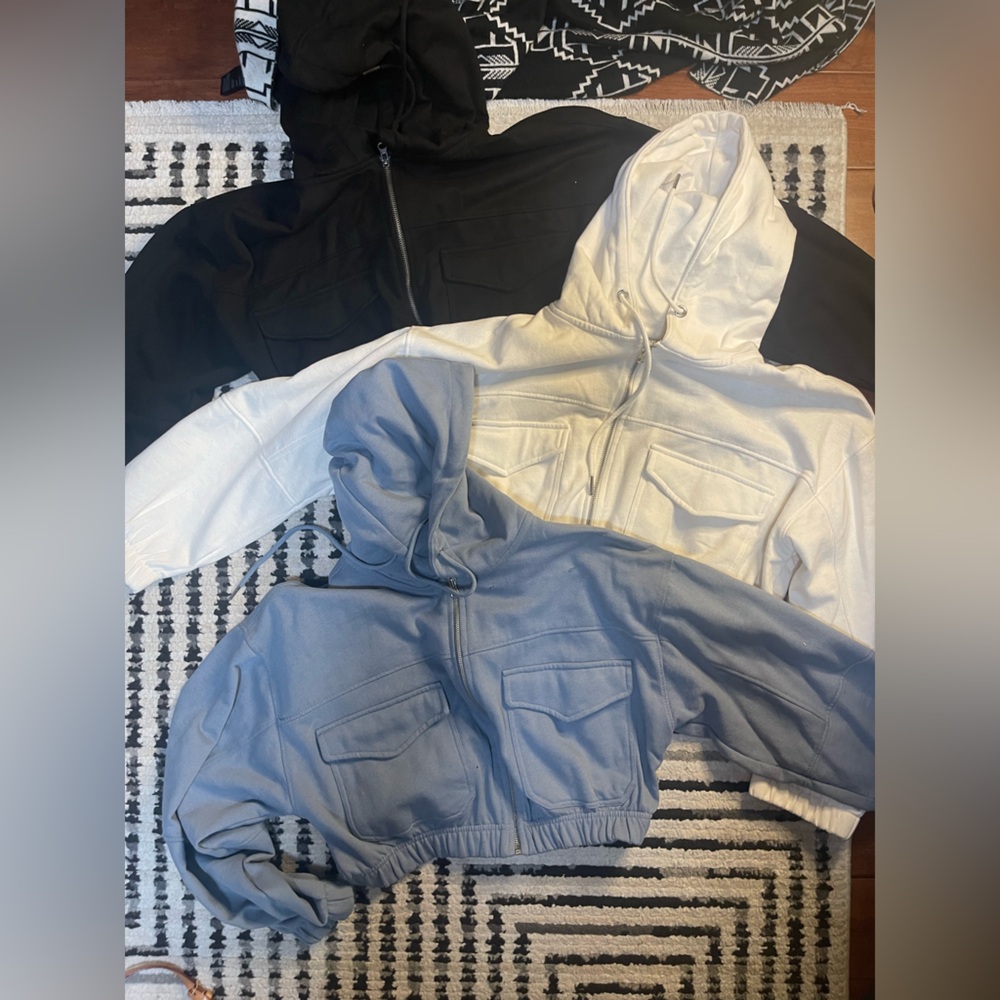 Bundle of 3 crop sweatshirts size LARGE EUC/NWOT